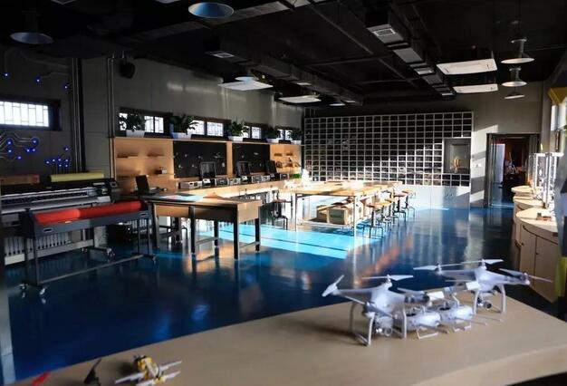 錫山首個小學創(chuàng)客空間亮相