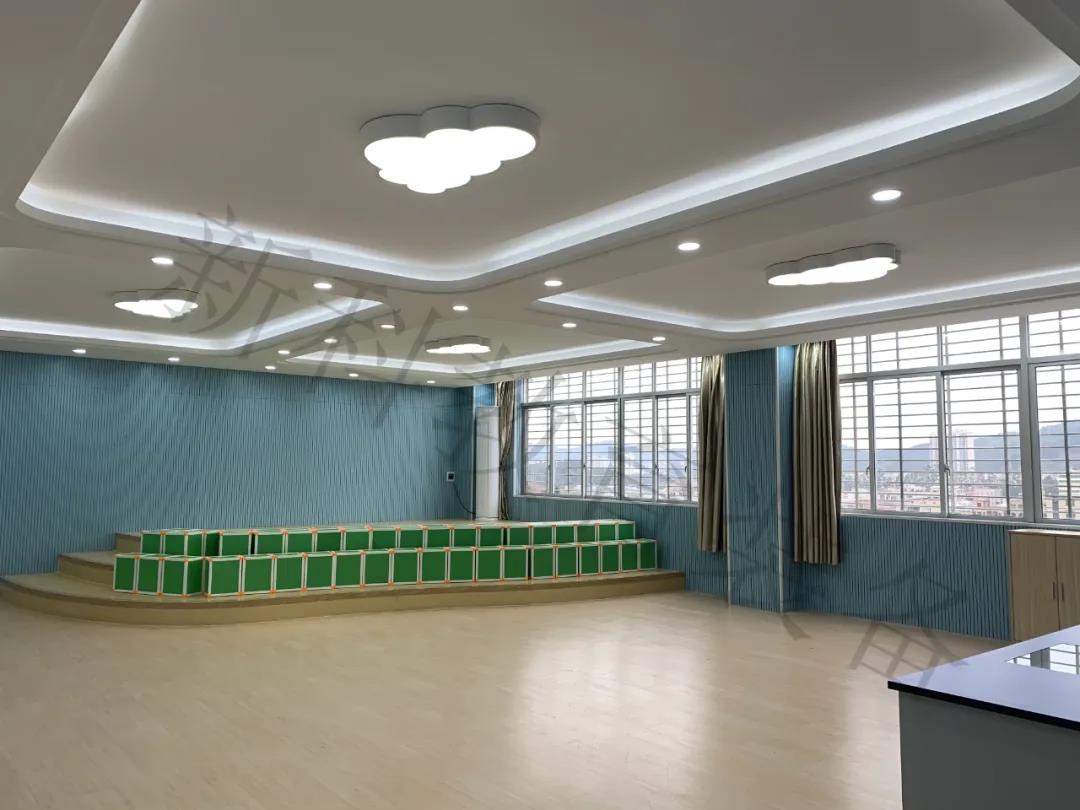 <a href='http://www.szmljz.com/chanpin/58-1.html' target='1' style='font-size:18px; font-weight:bold; color:#000000;'>音樂室</a>1