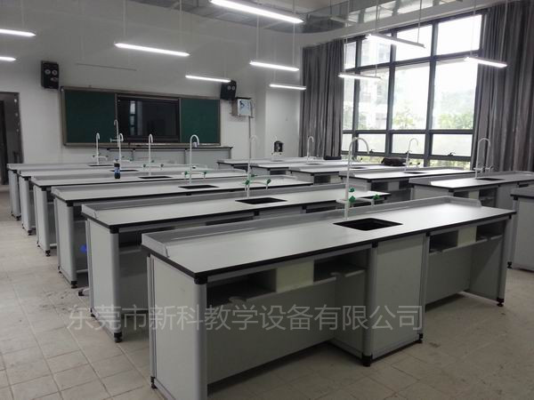 <a href='http://www.szmljz.com/chanpin/53-1.html' target='1' style='font-size:18px; font-weight:bold; color:#000000;'>科學(xué)實(shí)驗(yàn)室</a>設(shè)備