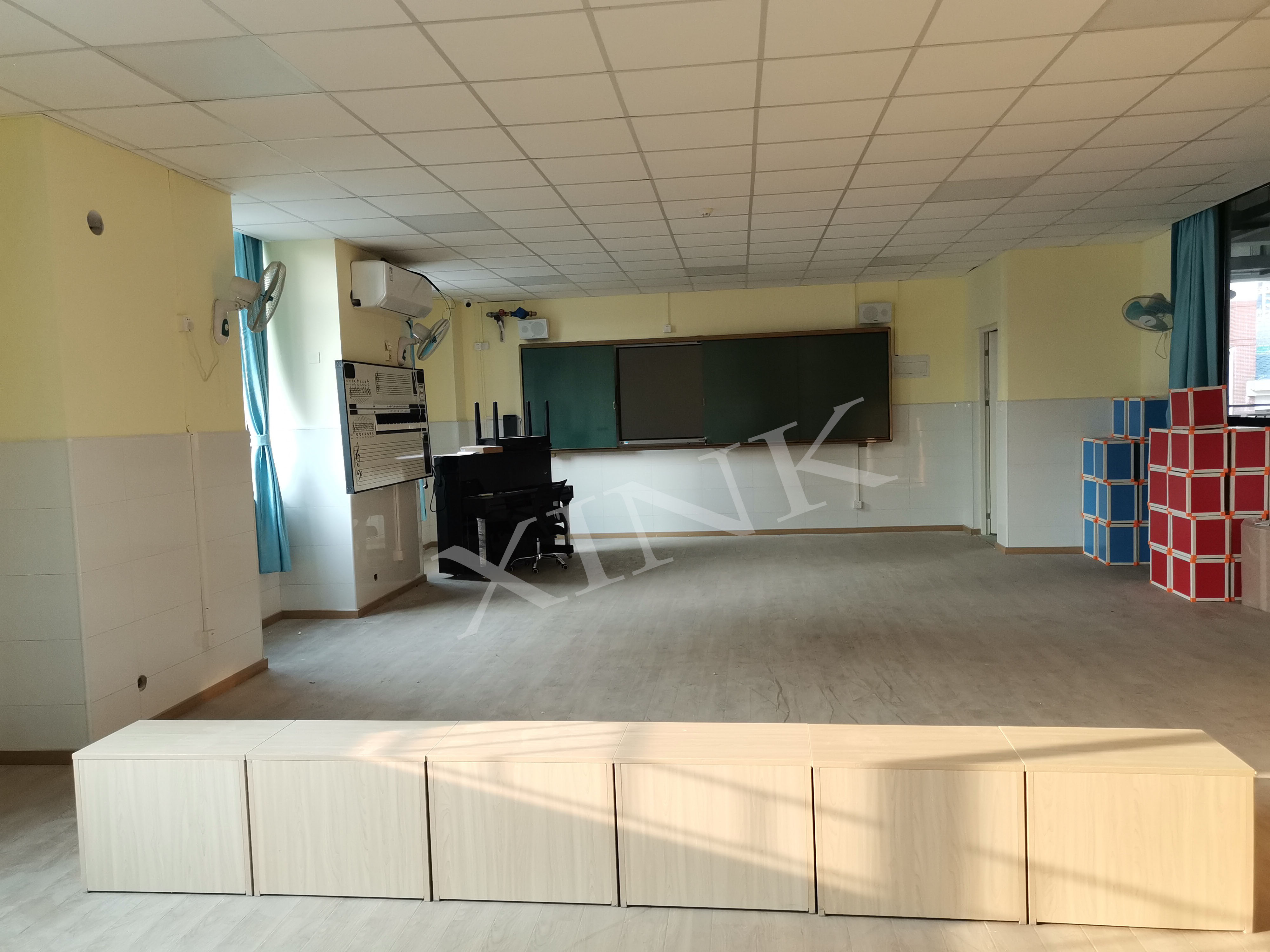 音樂<a href='http://www.szmljz.com/chanpin/59-1.html' target='1' style='font-size:18px; font-weight:bold; color:#000000;'>舞蹈室</a>